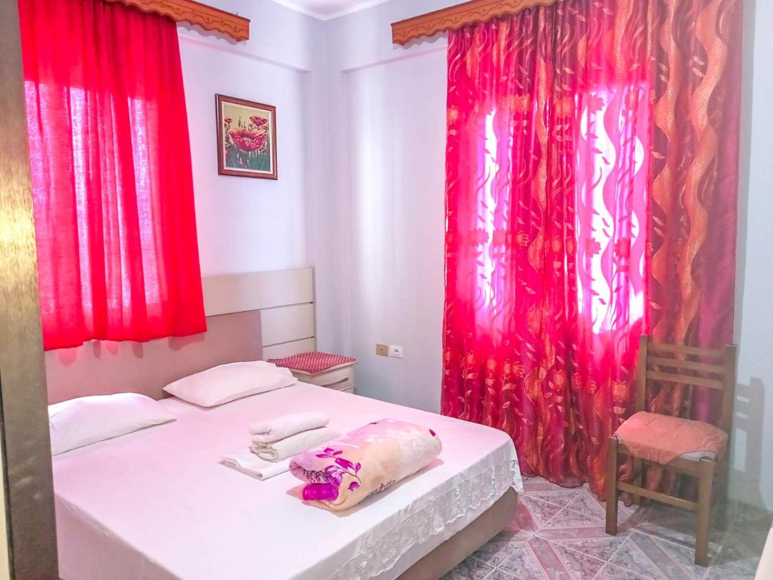 Sea View Apartments Вльора Екстер'єр фото