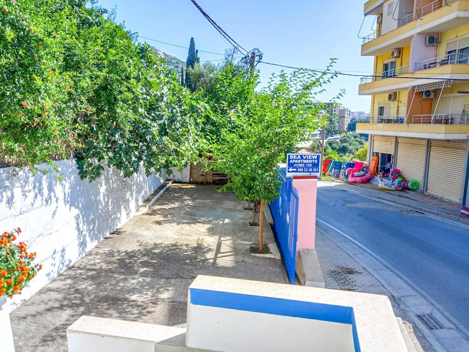 Sea View Apartments Вльора Екстер'єр фото