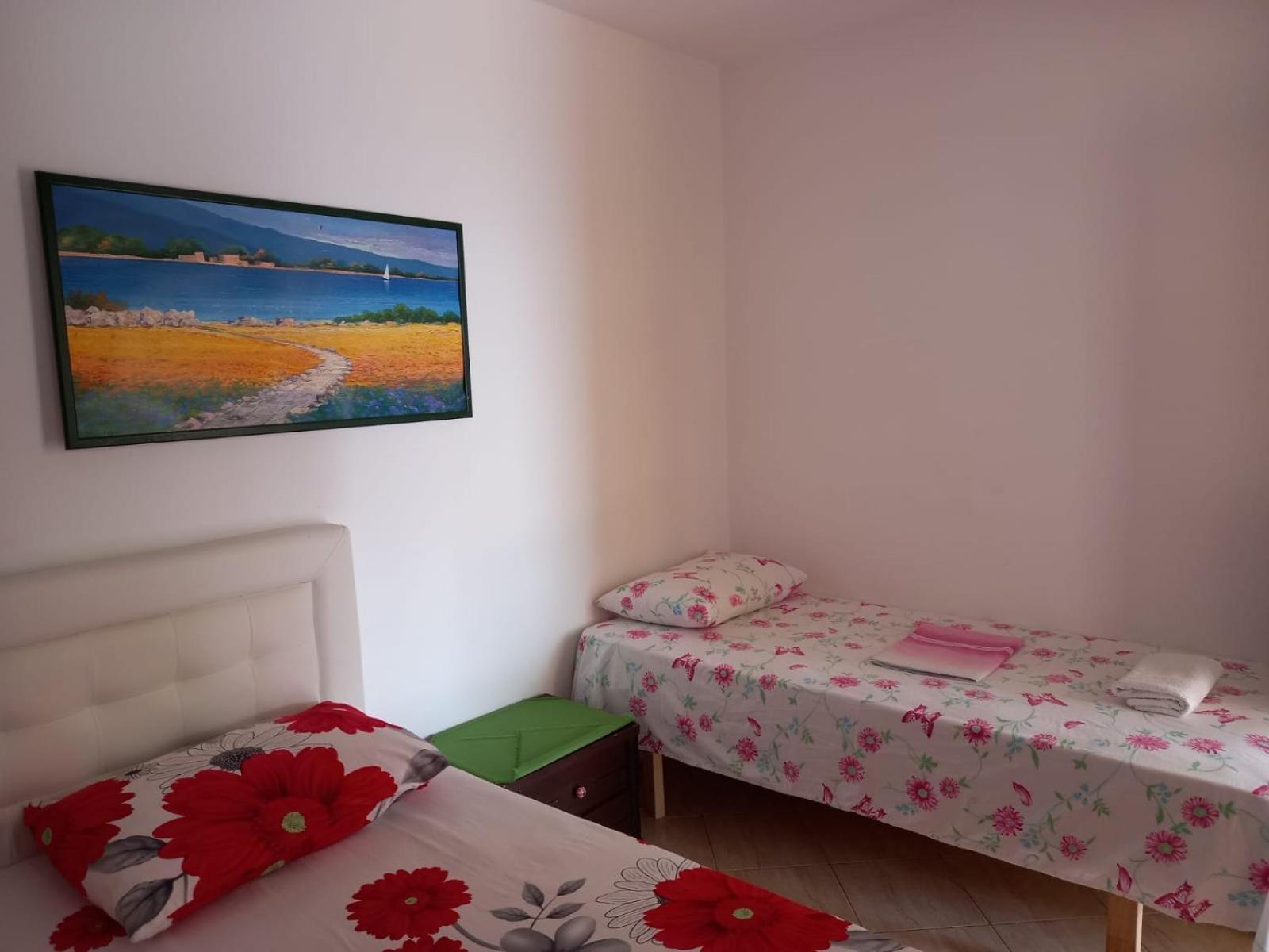 Sea View Apartments Вльора Екстер'єр фото